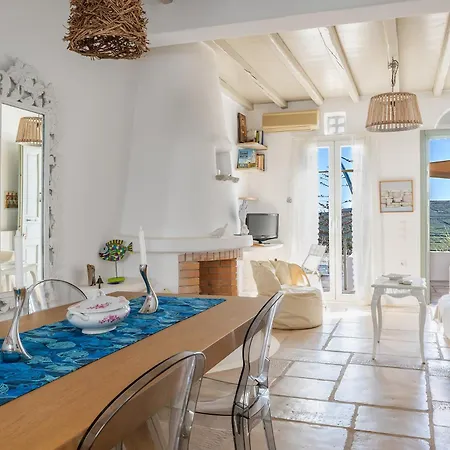 Tinos House Of 75 Square Meters דירה